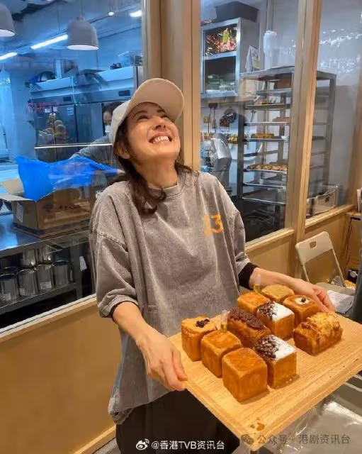 谷婭溦訪理塘啟發作曲靈感！唐詩詠開麵包舖變排隊人龍店