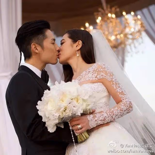 46歲的吳建豪曾是F4最丑成員:娶富家千金,離婚回春,身材讓人斯哈,越老越帥