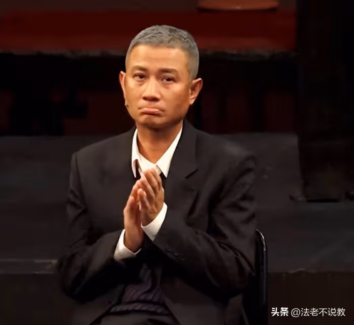 39歲文章近況曝光!帶女友低調聚餐,開200w大G,生活仍愜意瀟灑