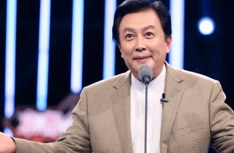 這一次,71歲的老藝術家唐國強,終於要為他的行為買單