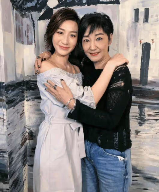 TVB前女星雪梨開通內地社交網!大談為何愛上徐少強:吻我我就心動了