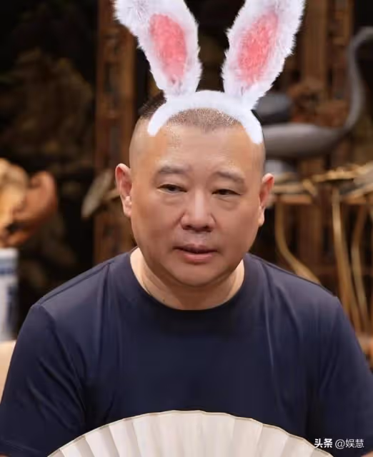 與郭德綱同日開直播，曹雲金感謝恩師的培養，師徒和解再推進一步