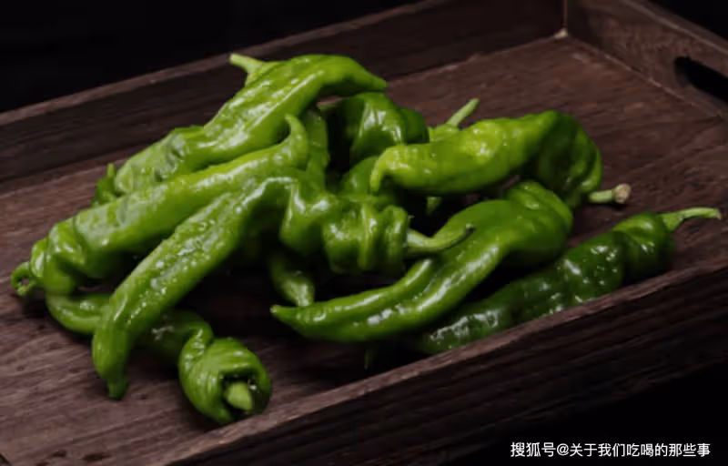 做辣椒炒肉,切記不要直接炒!多做「2步」,香辣十足,超級下飯