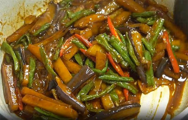 秋天寧願不吃肉,也要做這盤下飯菜,簡單家常,一頓要配3碗米飯