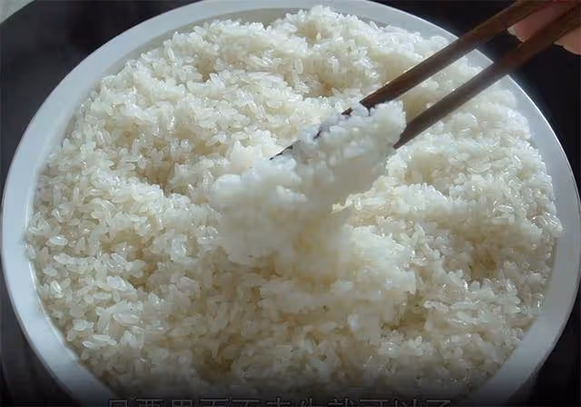 糯米又出新吃法，比粽子簡單還好吃，清涼軟糯，一層比一層甜