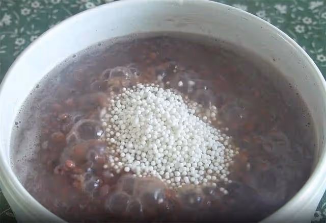 最近很火的紅豆西米露，營養豐富，在家成本才4元，比奶茶還好喝