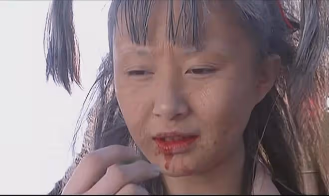 劉亦菲豪氣干雲,送閨蜜10萬鑽戒,友誼小船秒變豪華遊輪!