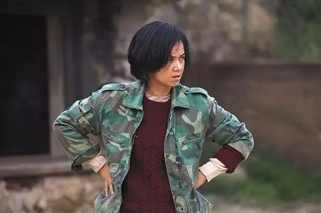 四位充滿爭議的女明星,有的嫁導演有的離婚兩次,都有一個共性!