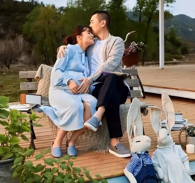 四位充滿爭議的女明星,有的嫁導演有的離婚兩次,都有一個共性!