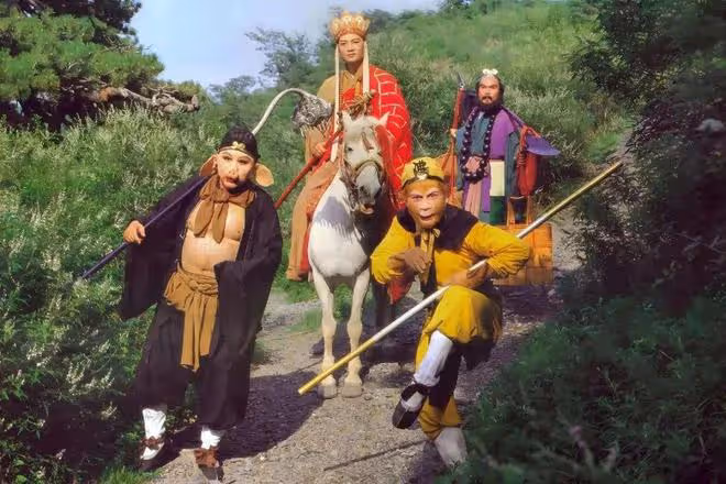 遲重瑞:「嫁給」女首富35年,原被說三道四,如今成為模範愛情!
