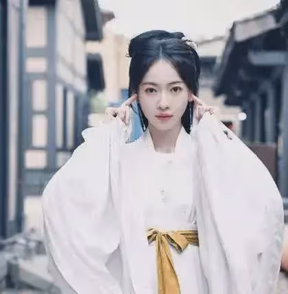 吳謹言飾演的薛芳菲，為何又讓她美出了新高度？