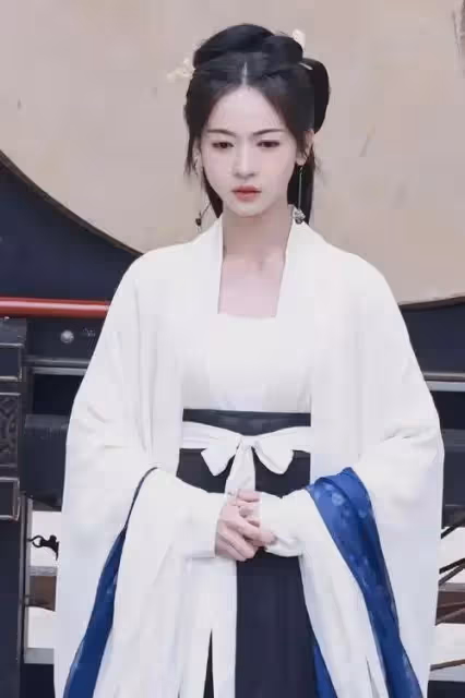 吳謹言飾演的薛芳菲，為何又讓她美出了新高度？