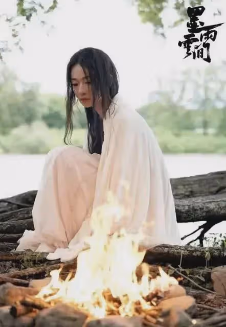 吳謹言飾演的薛芳菲，為何又讓她美出了新高度？