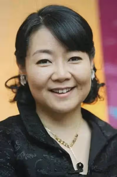 薩日娜飾演的母親為何如此深入人心,40歲後的她為何反而更美?