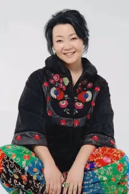 薩日娜飾演的母親為何如此深入人心，40歲後的她為何反而更美？