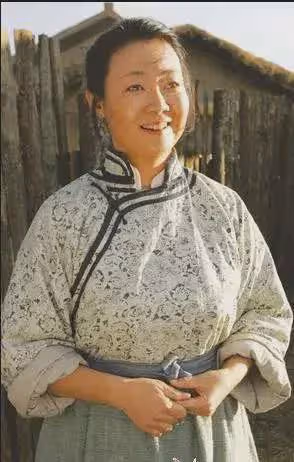薩日娜飾演的母親為何如此深入人心，40歲後的她為何反而更美？