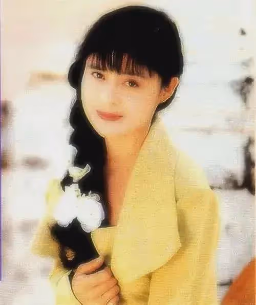 高勝美人美歌甜，但為何大家都覺得她老得有點快？
