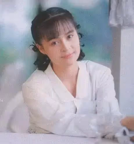 高勝美人美歌甜，但為何大家都覺得她老得有點快？