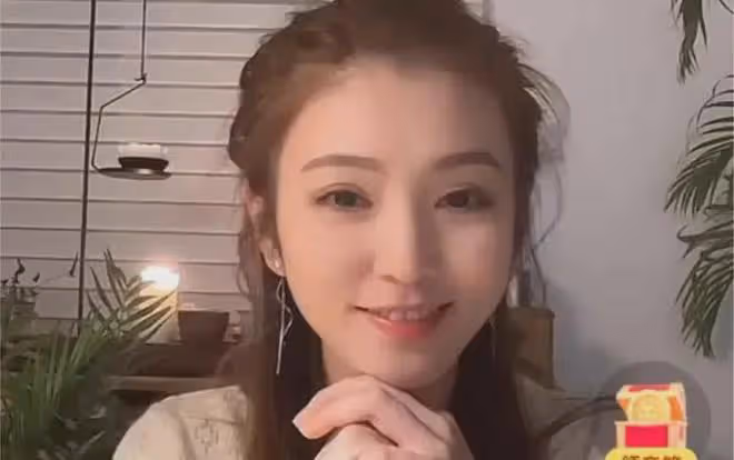 為何李雲霄無論怎麼穿搭，總是顯得她既明艷又女人還端莊？