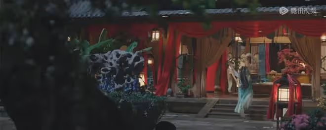 《永夜星河》首播,劇情太歡樂解壓了!女主穿成惡毒女配爆笑改命