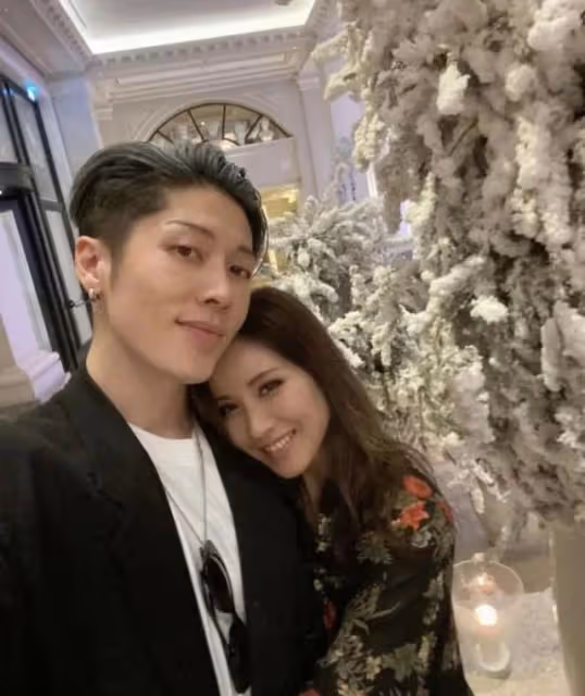 雅和Melody的神仙愛情故事!對老婆一見鍾情、認識2個月就結婚了