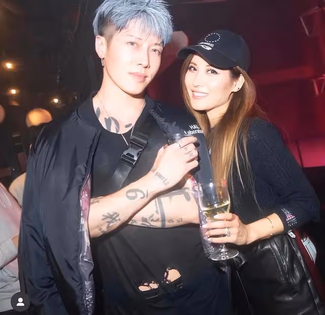 雅和Melody的神仙愛情故事!對老婆一見鍾情、認識2個月就結婚了