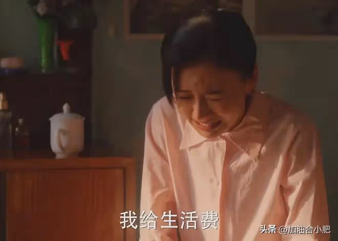 《小巷人家》結局:莊超英一輩子恨透黃玲真相!