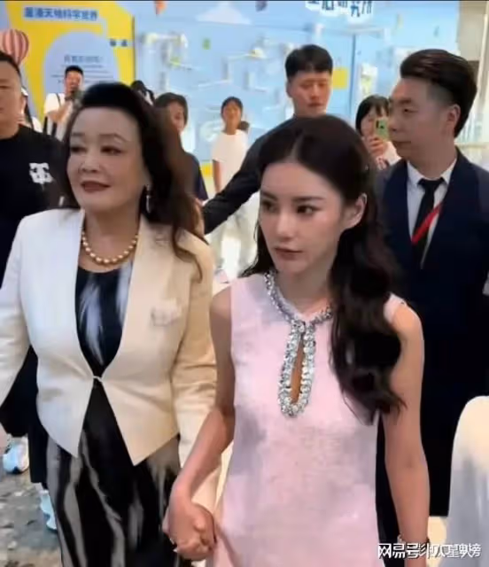 比大S漂亮多了!馬筱梅大方展示素顏,汪小菲一分鐘沒見老婆就心急