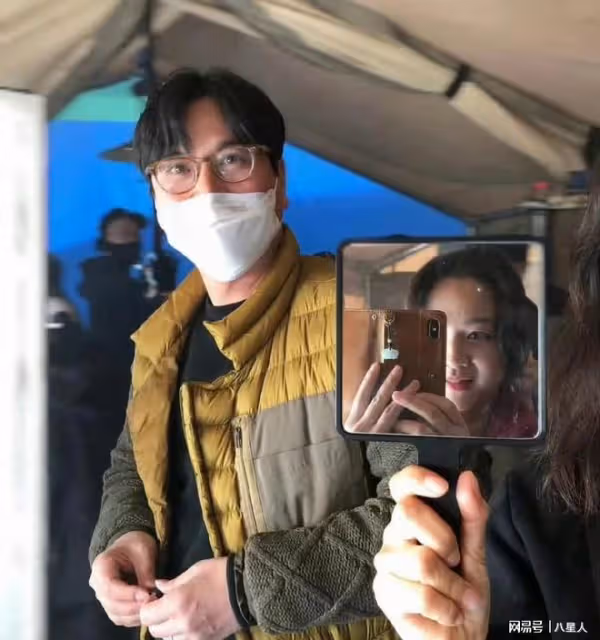 怪不得女星都愛嫁導演!湯唯發文慶結婚10周年,夫妻雙雙入圍青龍獎