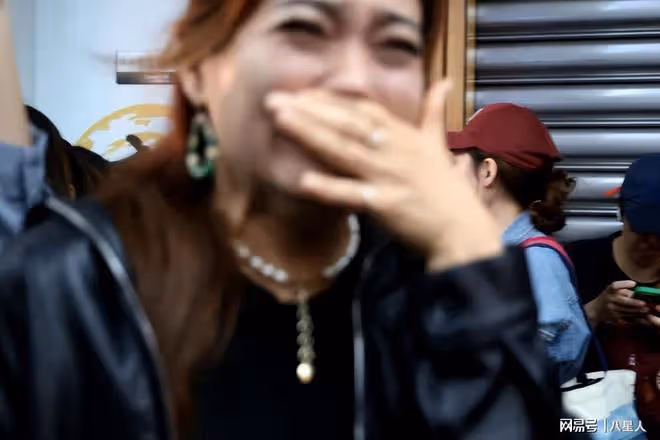 身體吃不消!劉德華1天開2場演唱會,朱麗蒨憂心忡忡,兩度現身協商