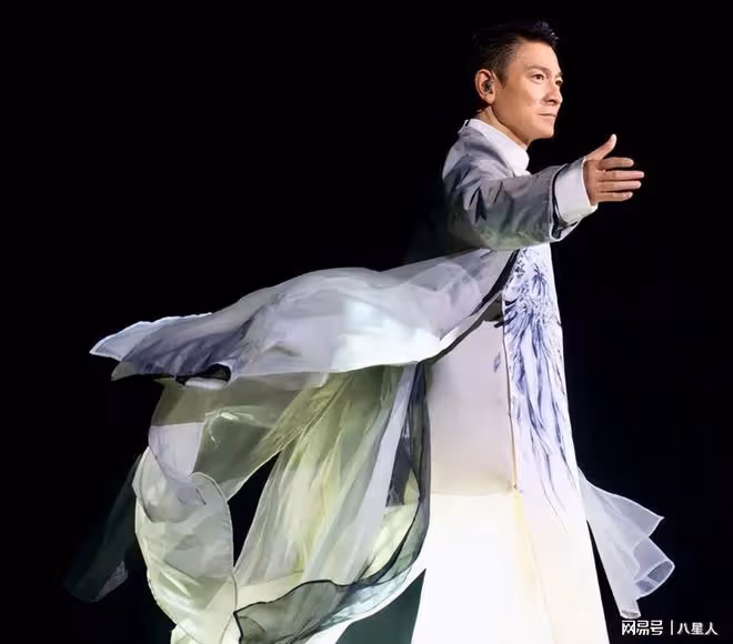 身體吃不消!劉德華1天開2場演唱會,朱麗蒨憂心忡忡,兩度現身協商