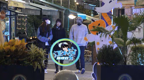 39歲文章近況曝光！帶女友外出聚餐，開200w大G，生活依舊瀟灑
