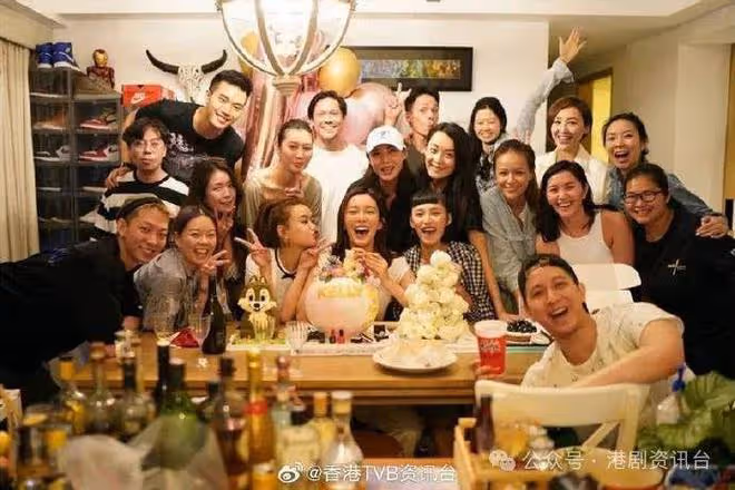 林夏薇與韓版《黑暗榮耀》演員合照!張曦雯寶馬山三千萬豪宅罕曝光