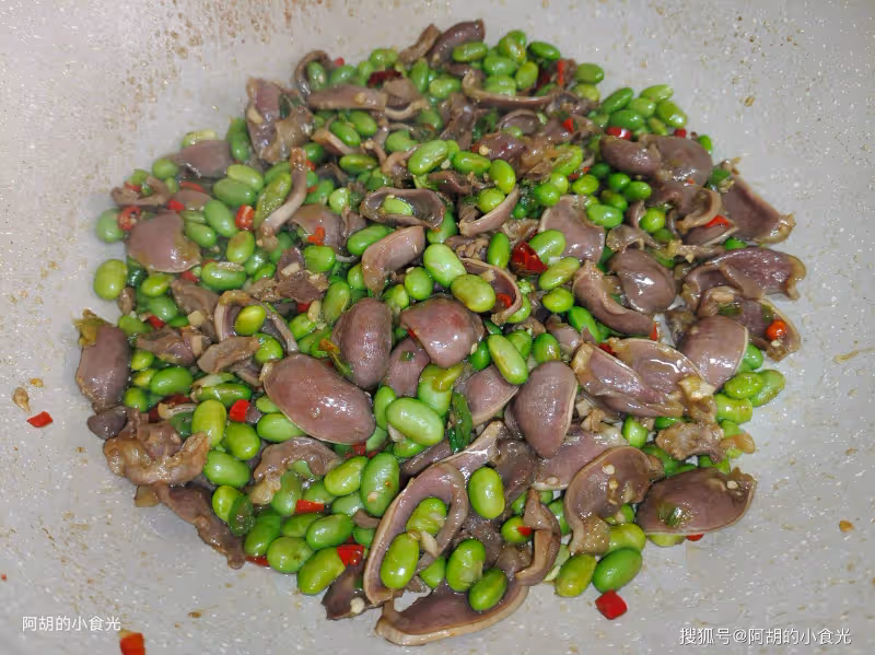 比豬肉低脂、比牛肉便宜!天冷不吃它太虧,大火炒一盤,脆嫩高蛋白、特下飯