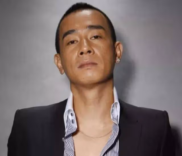 陳小春斷崖式衰老?!網友認不出:滿臉皺紋像80多歲