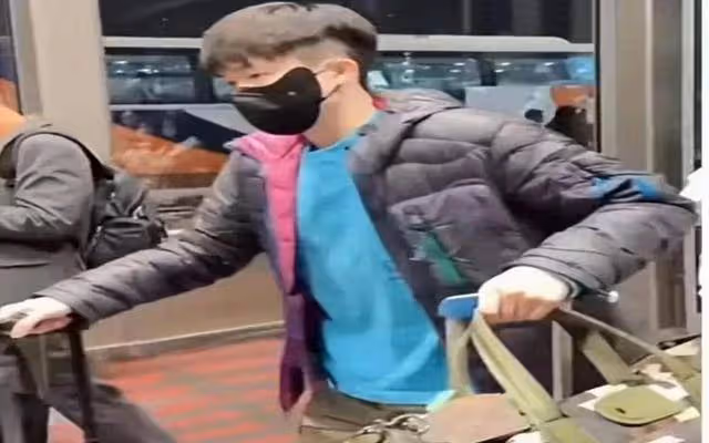 王楚欽穿搭驚人,三萬迷彩褲,普通人一年早餐錢