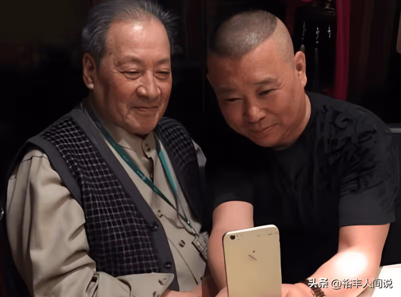 郭德綱再迎喜事!京劇首開山門收陶陽為徒,曝背後兩大暖心原因