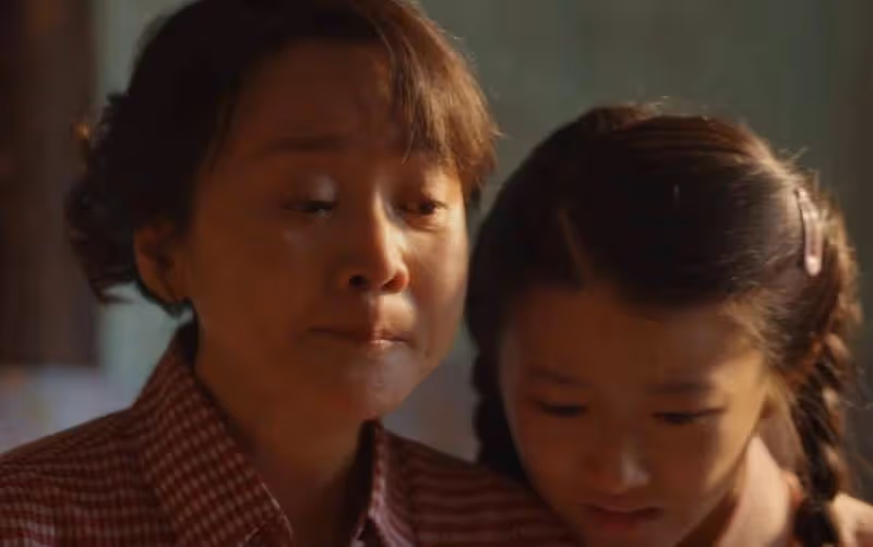《小巷人家》：同意向鵬飛住家裡，是黃玲對莊家最狠的算計