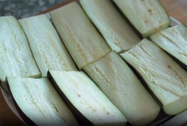 涼拌茄子不放油也好吃,教你一招,比飯店的還入味,看一遍學會