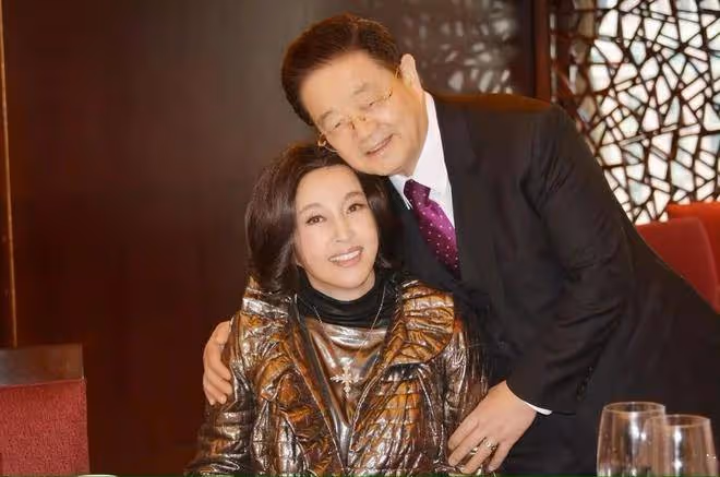 爆料第三彈,劉曉慶讓小男友刪除「嚇人」視頻