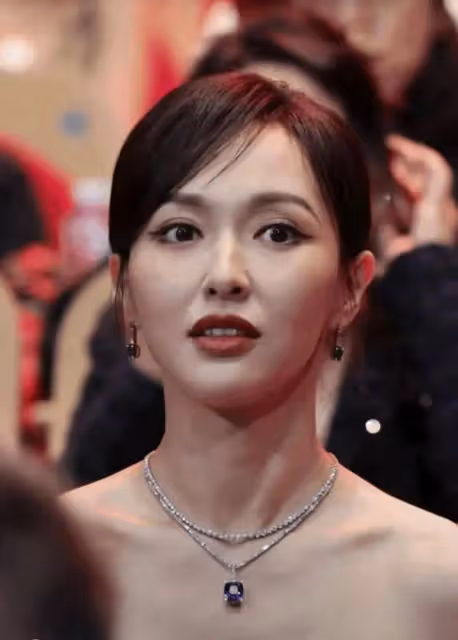 唐嫣生圖曝光，本人近照狀態依舊超好，氣場好強
