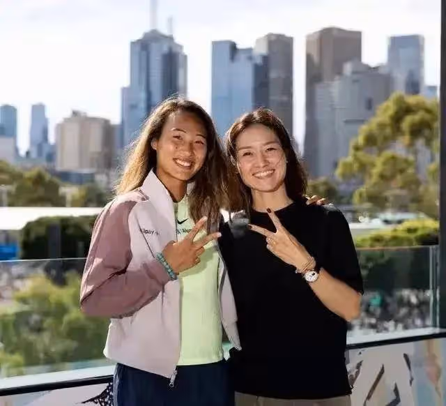 李娜香港參加活動,難得現身球場狀態超好,鬆弛感好強本人超美