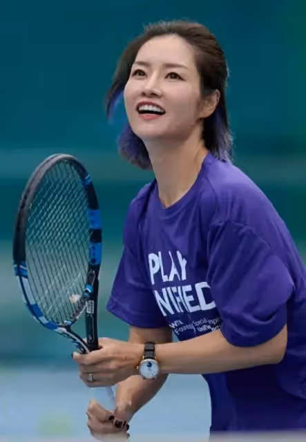李娜香港參加活動,難得現身球場狀態超好,鬆弛感好強本人超美