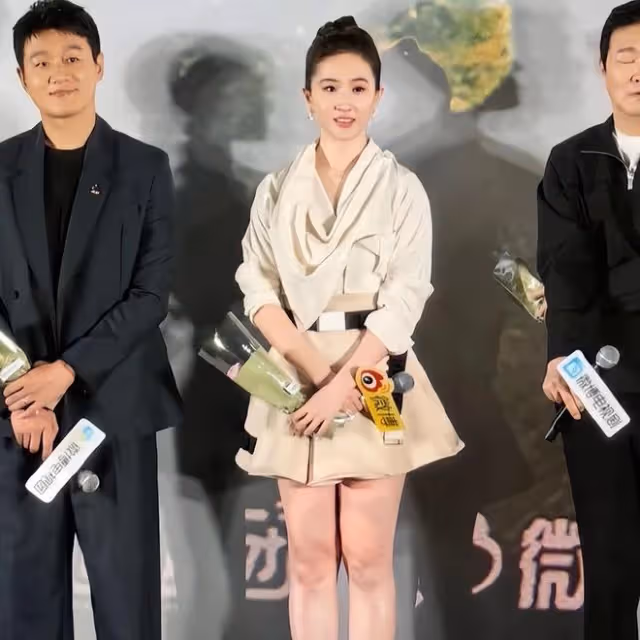牛！劉亦菲曬圖愣是一張都沒P，曝粗腿顯格局擔得起神仙姐姐尊稱