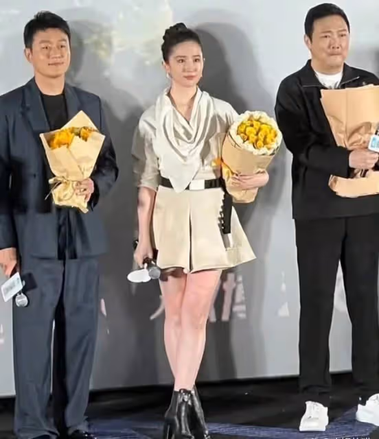 牛！劉亦菲曬圖愣是一張都沒P，曝粗腿顯格局擔得起神仙姐姐尊稱