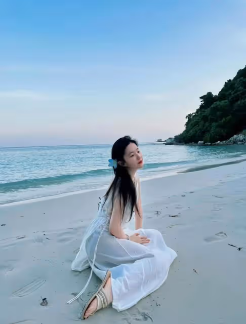 牛!劉亦菲曬圖愣是一張都沒P,曝粗腿顯格局擔得起神仙姐姐尊稱