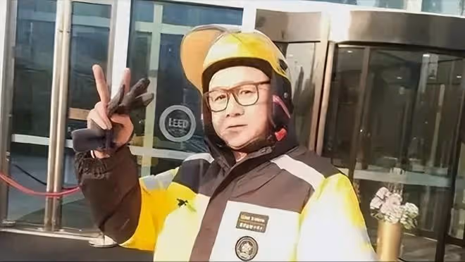 昔日知名演員高虎被曝送外賣!已經息影9年,復出願望成空?