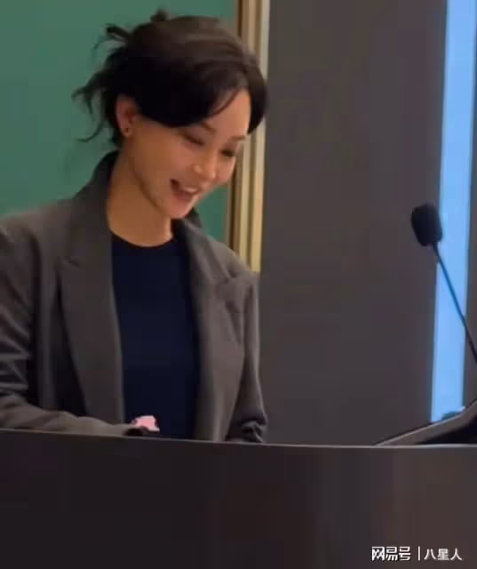 47歲陳數在中戲上課!臉上難掩歲月的痕跡,精神氣質卻遠超同齡人