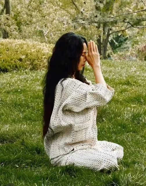 傳奇歌后韋唯現狀：定居北京，家暴男成過去式，三個兒子讓人羨慕
