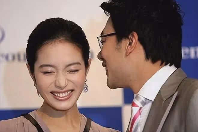 「最慘女星」的閃婚經歷堪比恐怖片:新婚13天被丈夫砍斷手指